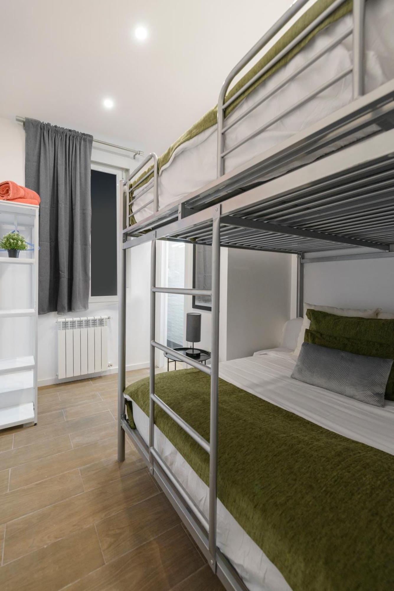 Apartamento Palacio Real Downtown,by Monaro***** *